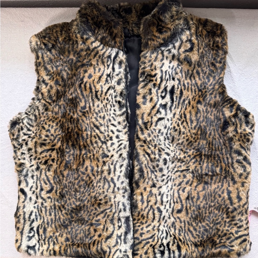 Cejon Faux Fur Leopard Vest - Picture 11 of 13